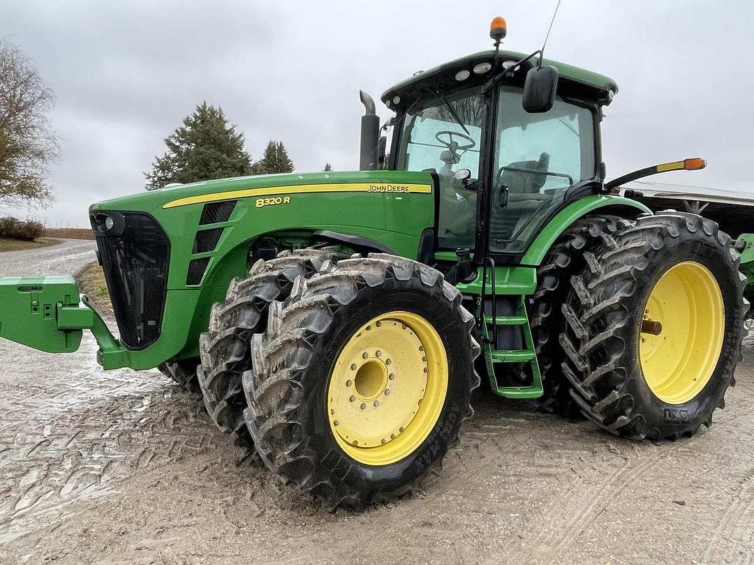 Image of John Deere 8320R Primary image