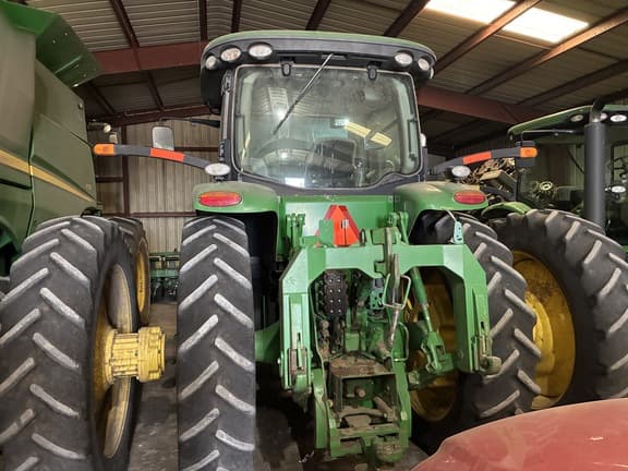 Image of John Deere 8335R equipment image 4