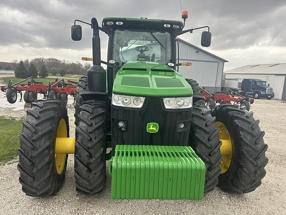 Image of John Deere 8335R equipment image 3