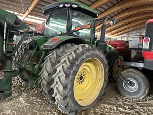 2011 John Deere 8335R Image