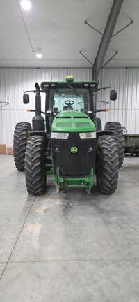 Image of John Deere 8335R equipment image 1