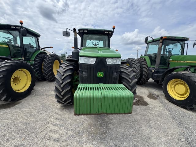 Image of John Deere 8335R equipment image 4