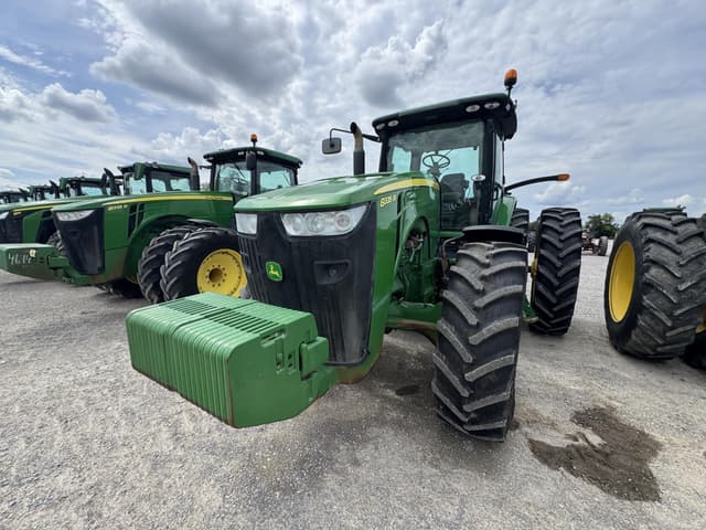 Image of John Deere 8335R equipment image 2