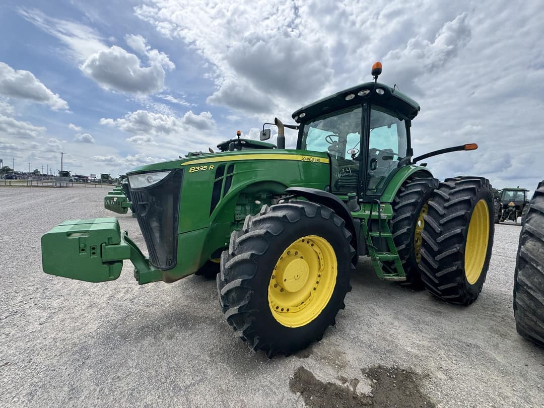 Image of John Deere 8335R Primary image