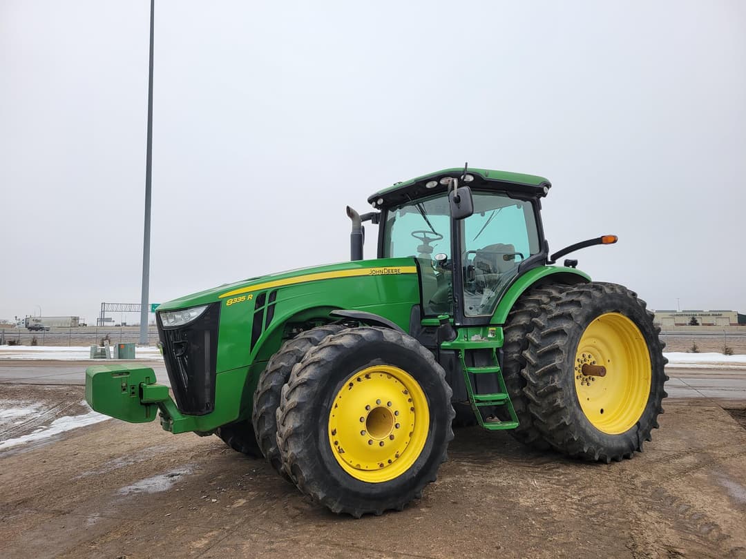 Image of John Deere 8335R Primary image