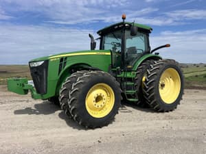 2011 John Deere 8335R Image