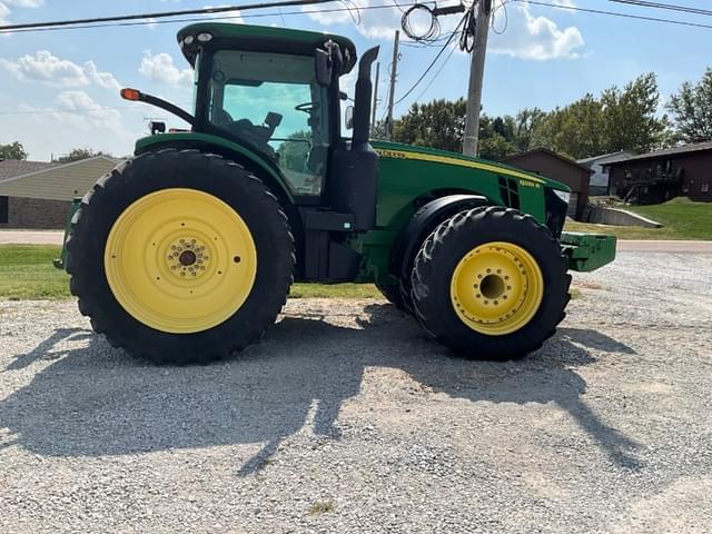 Image of John Deere 8335R equipment image 3