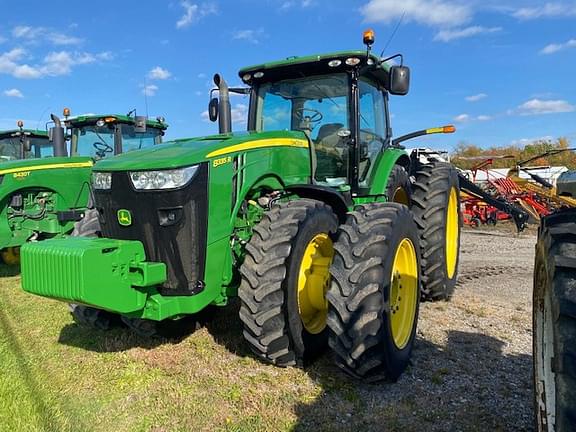 Image of John Deere 8335R equipment image 2