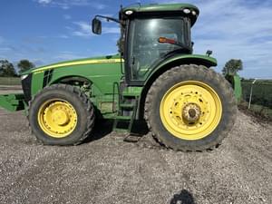 2011 John Deere 8335R Image