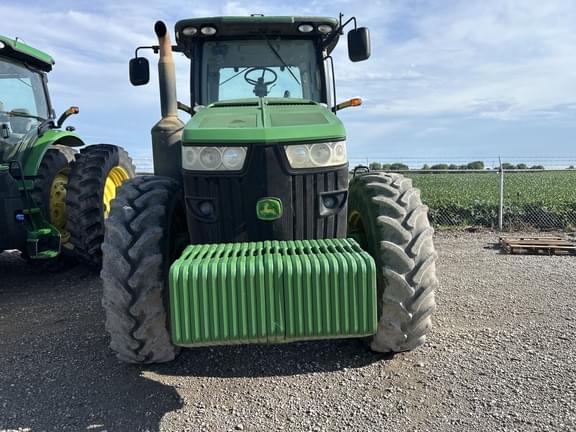 Image of John Deere 8335R equipment image 2