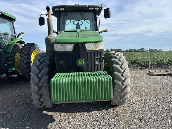 Image of John Deere 8335R equipment image 2