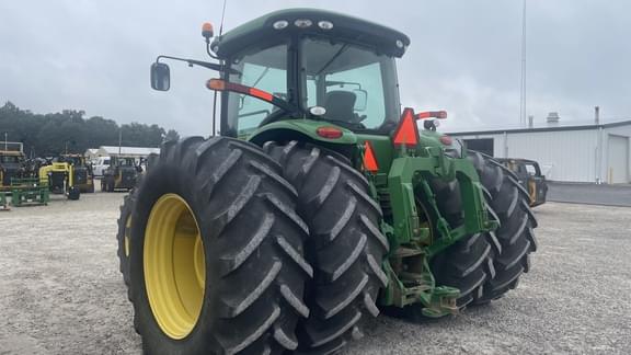 Image of John Deere 8335R equipment image 4