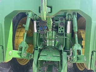 Main image John Deere 8335R 1