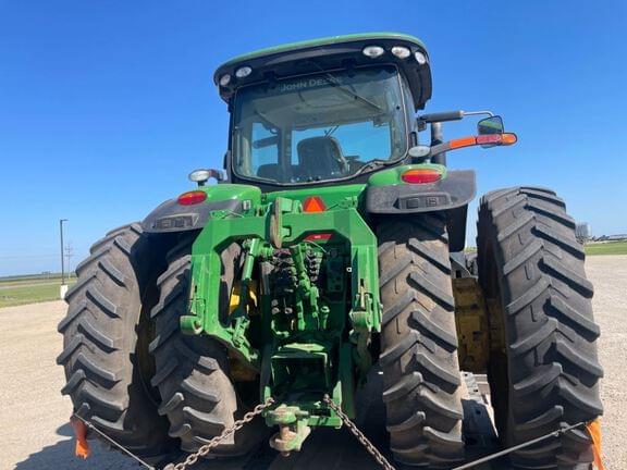Image of John Deere 8335R equipment image 2