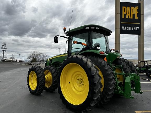 Image of John Deere 8335R equipment image 3