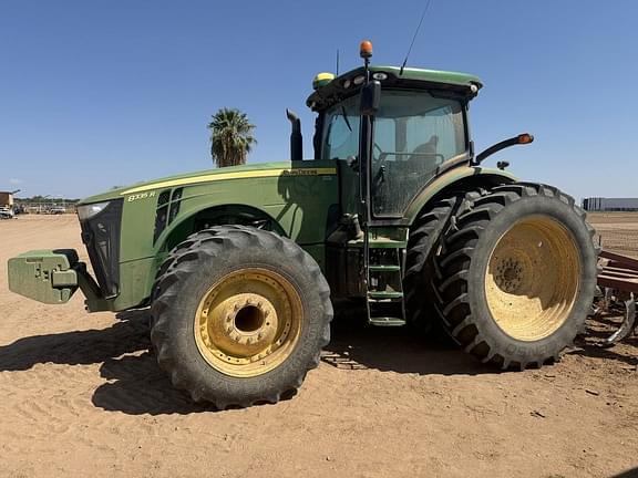 Image of John Deere 8335R equipment image 1