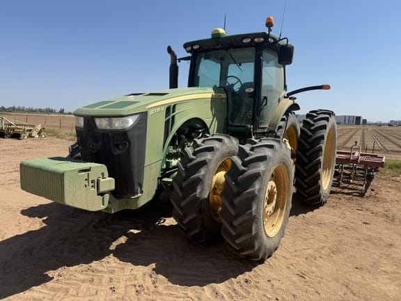 Main image John Deere 8335R