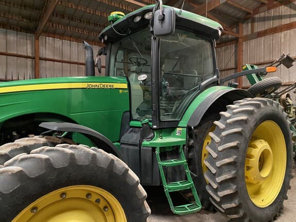 Image of John Deere 8335R equipment image 3