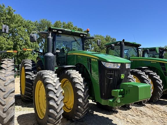 Image of John Deere 8335R equipment image 1