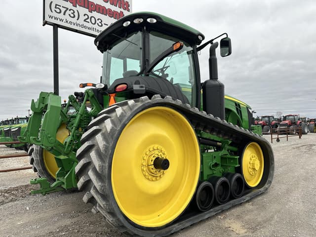 Image of John Deere 8335RT equipment image 4