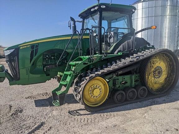 Image of John Deere 8335RT equipment image 3