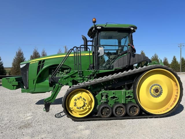 Image of John Deere 8335RT equipment image 2