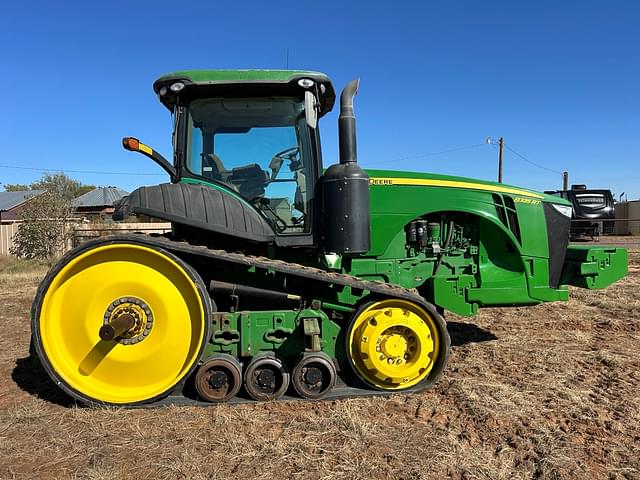 Image of John Deere 8335RT equipment image 1