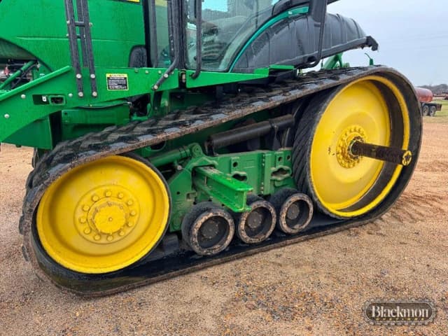 Image of John Deere 8335RT equipment image 2