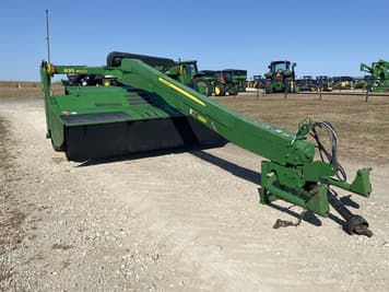 Main image John Deere 835
