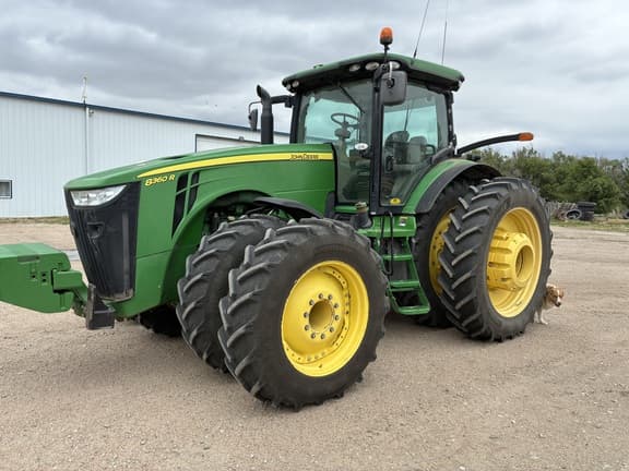 Image of John Deere 8360R equipment image 1