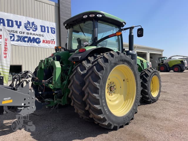 Image of John Deere 8360R equipment image 2