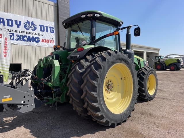 Image of John Deere 8360R equipment image 2