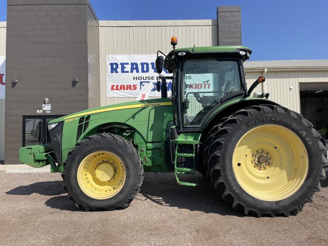Image of John Deere 8360R equipment image 1
