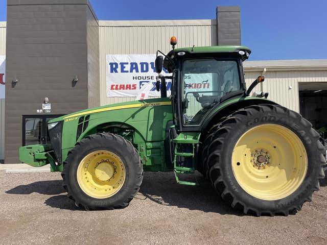 Image of John Deere 8360R equipment image 1