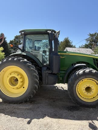 Image of John Deere 8360R equipment image 4
