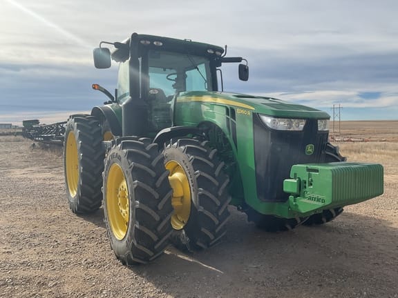 2011 John Deere 8360R Equipment Image0