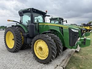 2011 John Deere 8360R Image