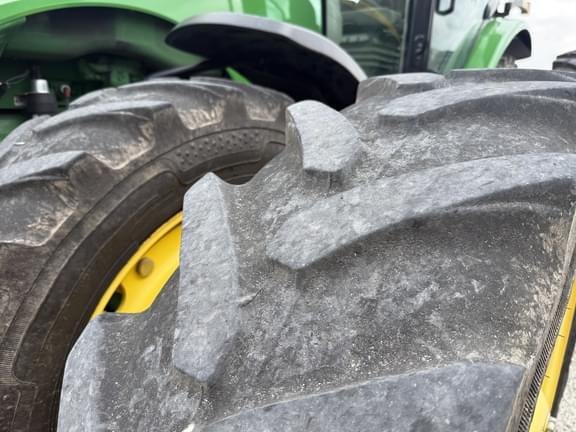 Image of John Deere 8360R equipment image 4