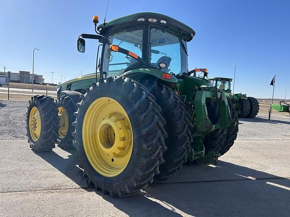 Image of John Deere 8360R equipment image 2