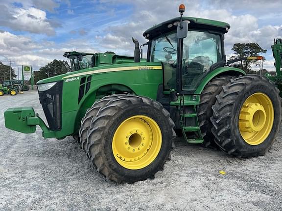 Image of John Deere 8360R equipment image 1