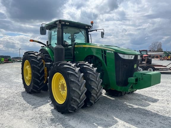 Image of John Deere 8360R equipment image 1