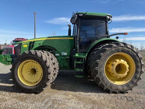 Image of John Deere 8360R equipment image 1