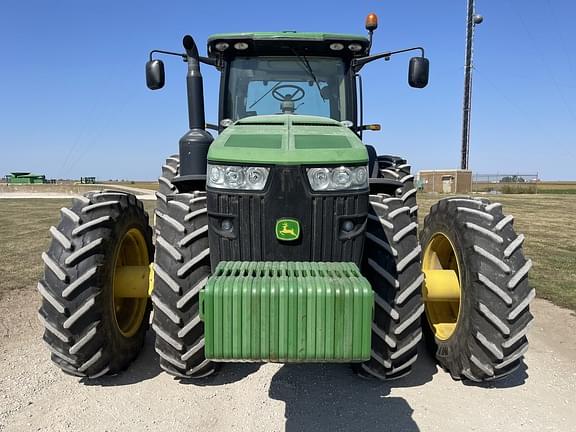 Image of John Deere 8360R equipment image 1