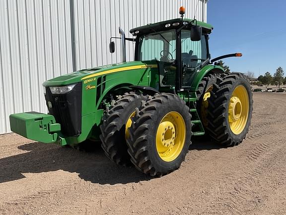 2011 John Deere 8360R Equipment Image0