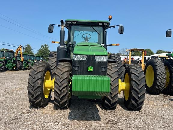 Image of John Deere 8360R equipment image 2