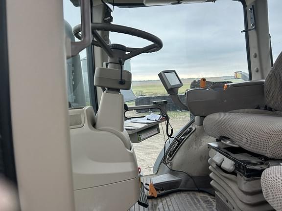 Image of John Deere 8360R equipment image 2