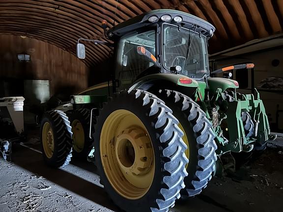 Image of John Deere 8360R equipment image 1