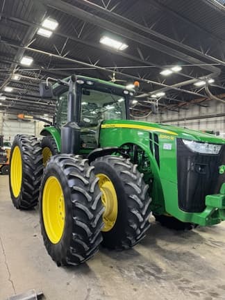 Image of John Deere 8360R equipment image 1