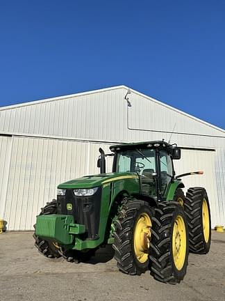 Image of John Deere 8360R equipment image 1