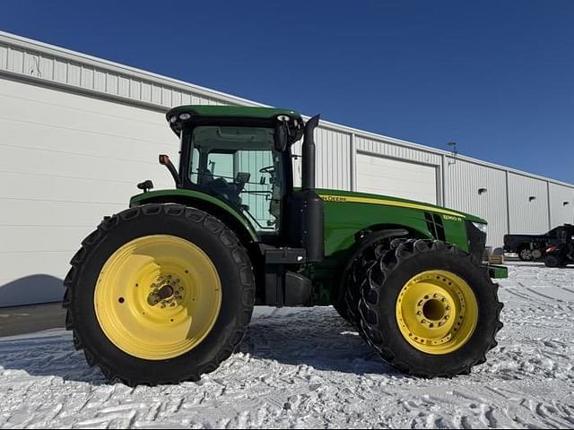 Image of John Deere 8360R equipment image 4